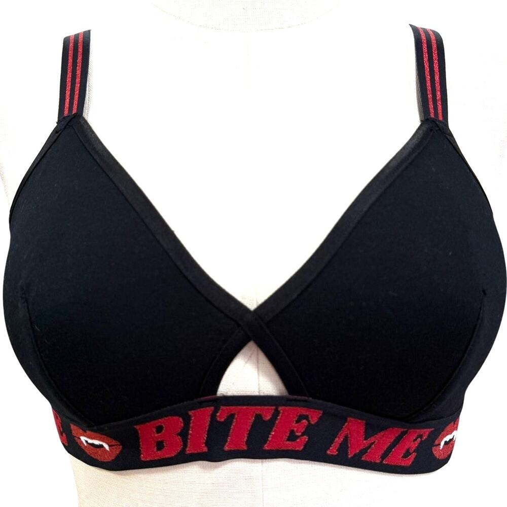 Torrid Plus Size 2 Bite Me Vampire Red Sparkle Wireless Knit Bralette Bra New 2X